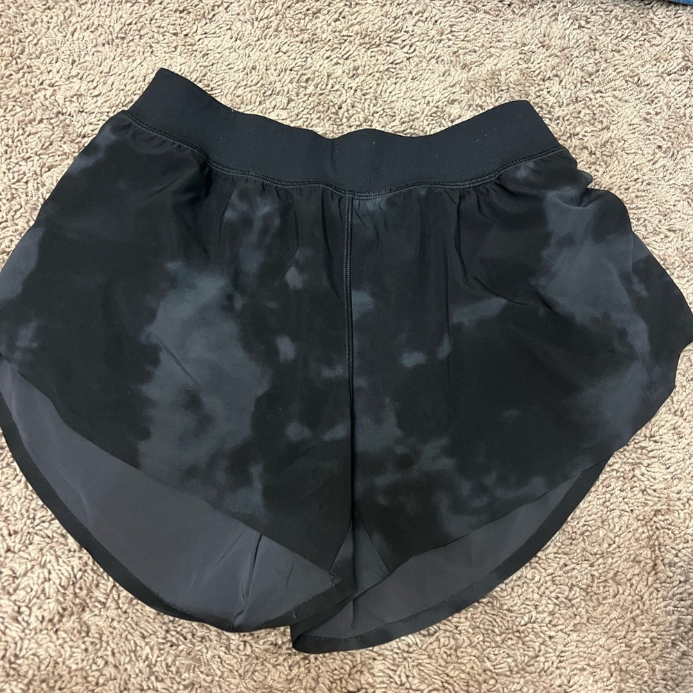 CRZ YOGA Black Tie-Dye Athletic Shorts